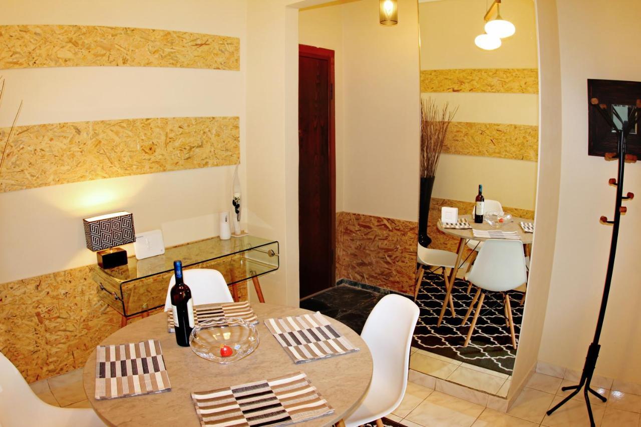Stylish City Center Garden Apartment Athens Exterior photo
